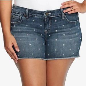 Daisy Stones Raw Hem Plus size shorts